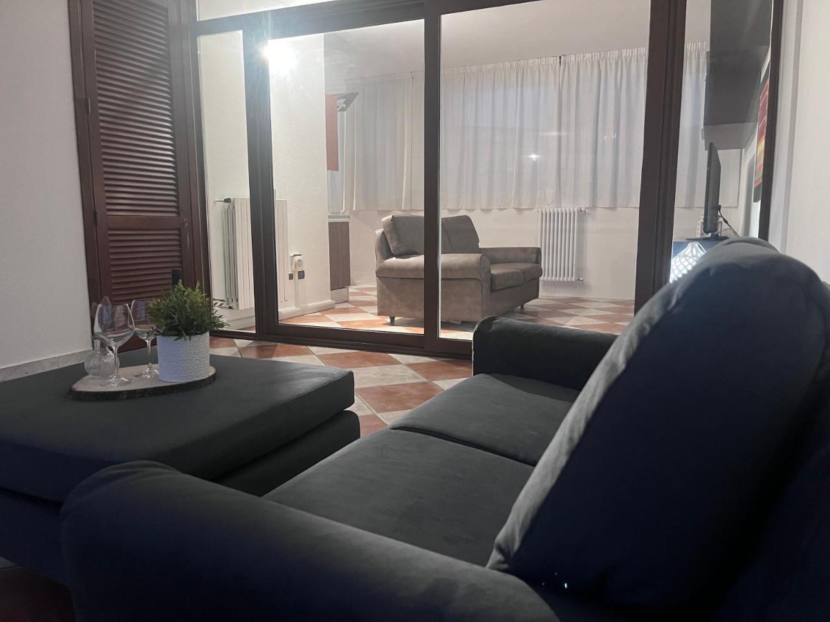 Theroom41 เลชเช ภายนอก รูปภาพ