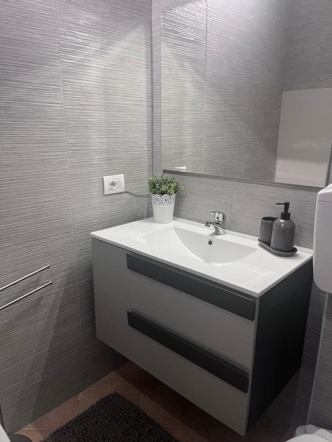 Theroom41 เลชเช ภายนอก รูปภาพ