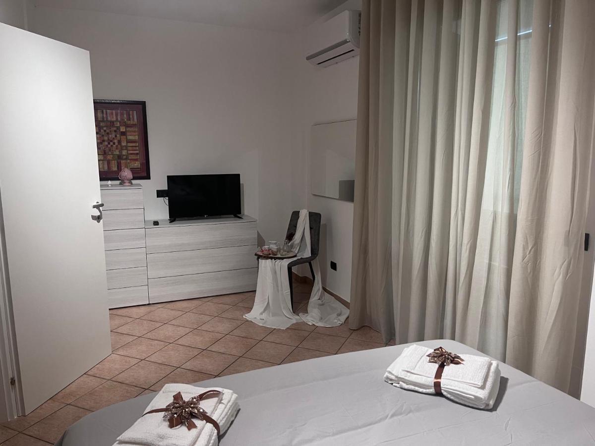Theroom41 เลชเช ภายนอก รูปภาพ